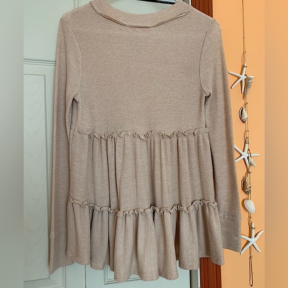 Hailey & Co Women’s Dusty Rose Ruffle Tiered Long Sleeve Top Size Small - Picture 4 of 7